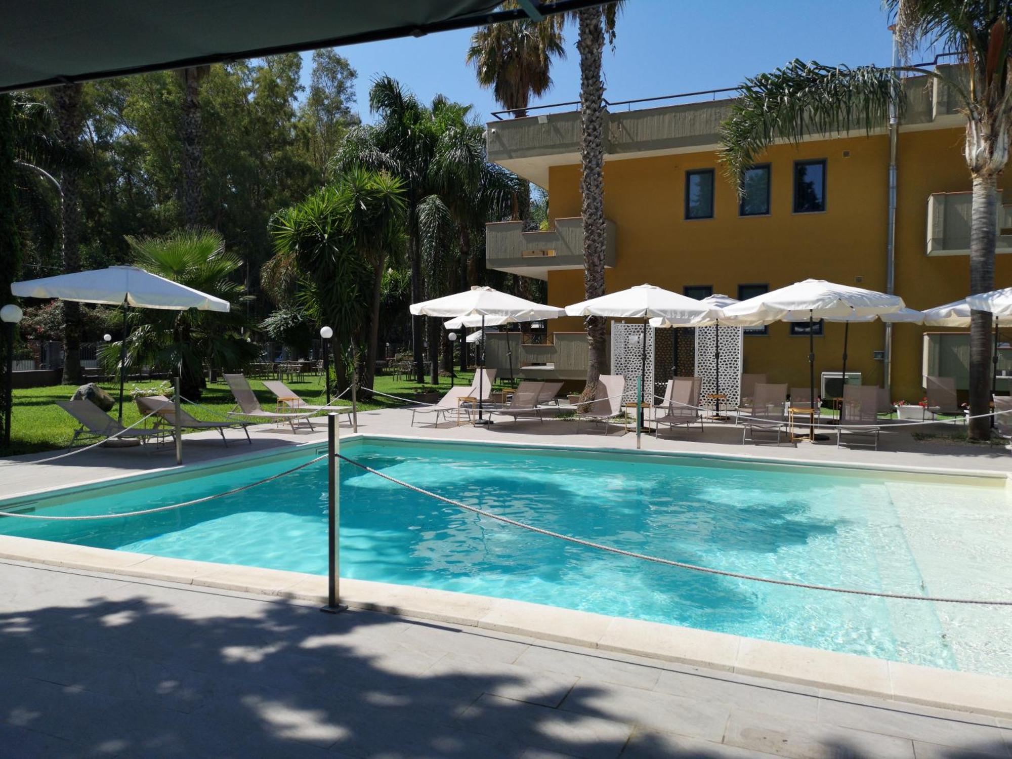 Oasi Park Hotel Mascali Exterior photo
